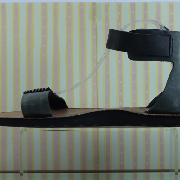 Reef Green Leather Sandals - Picture 4 of 15